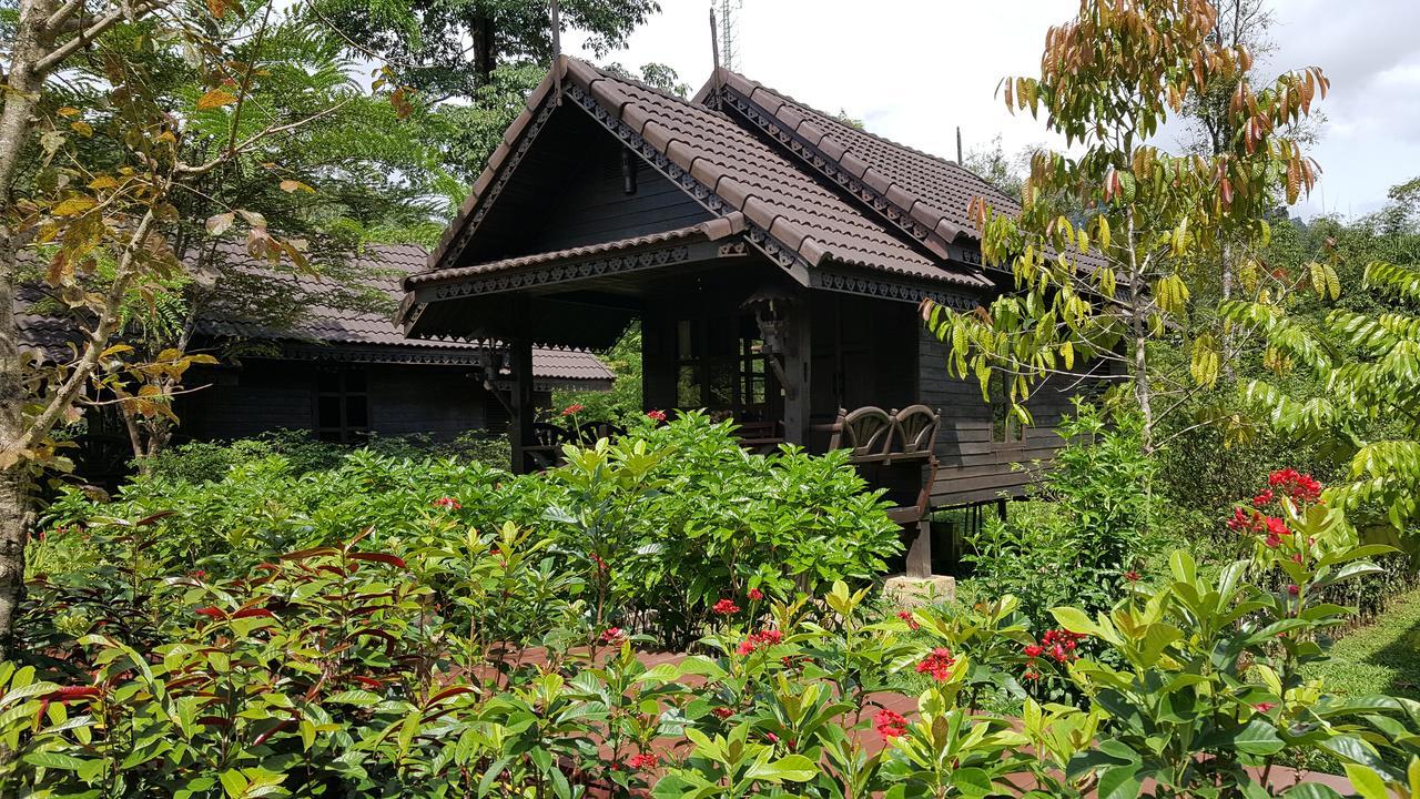 Montania Lifestyle Hotel Khao Sok National Park Extérieur photo